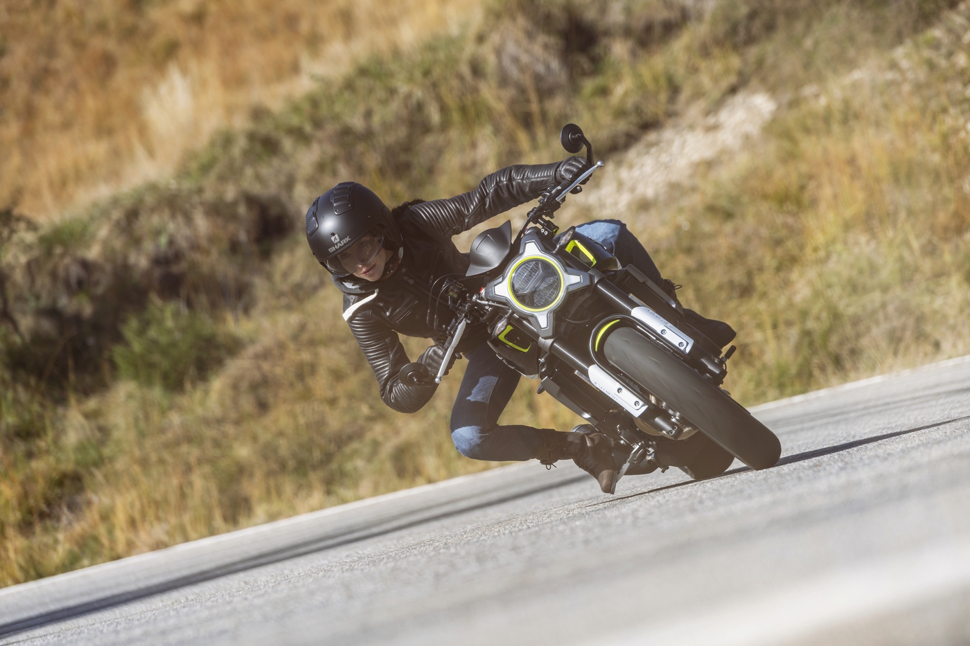 картинка CFMOTO 700CL-X Sport 