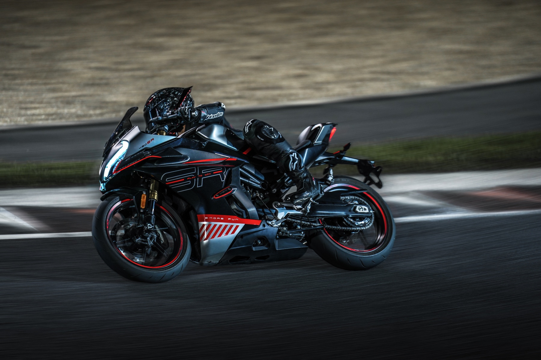 картинка CFMOTO 450 SR 