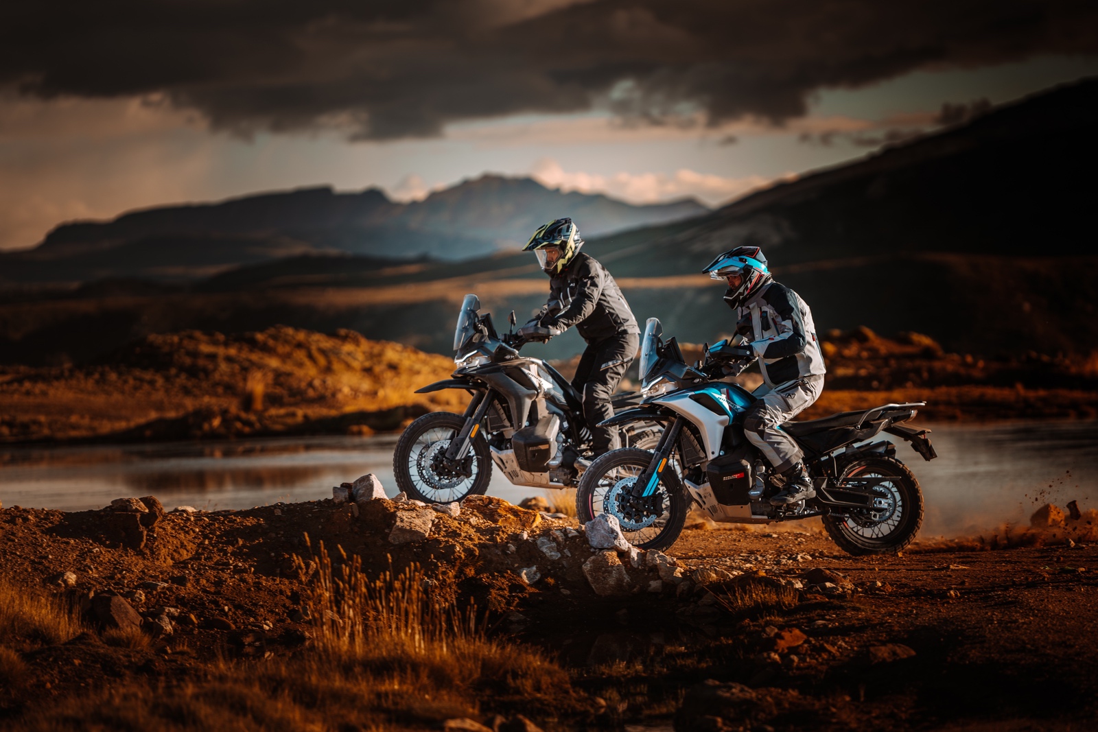 картинка CFMOTO 800MT-X Спорт (800MT-X Sport) 