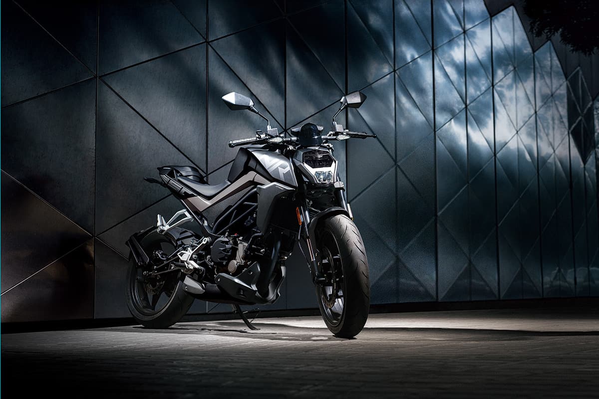 картинка CFMOTO 250 NK ABS 