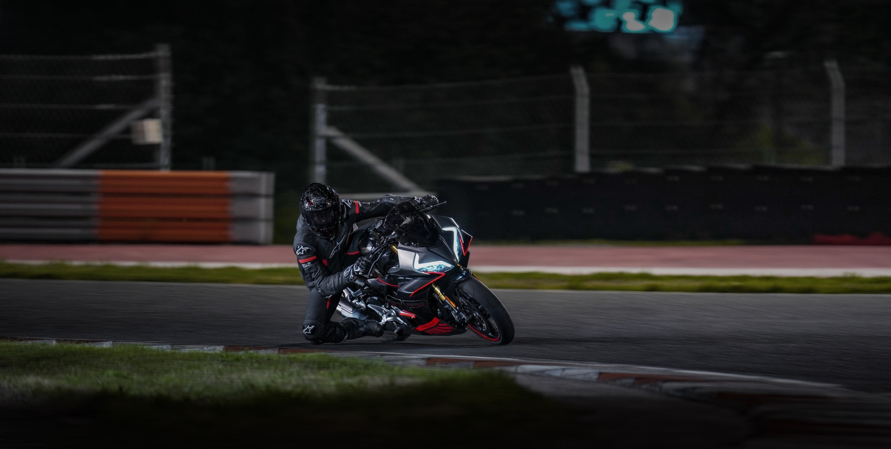 картинка CFMOTO 450 SR 
