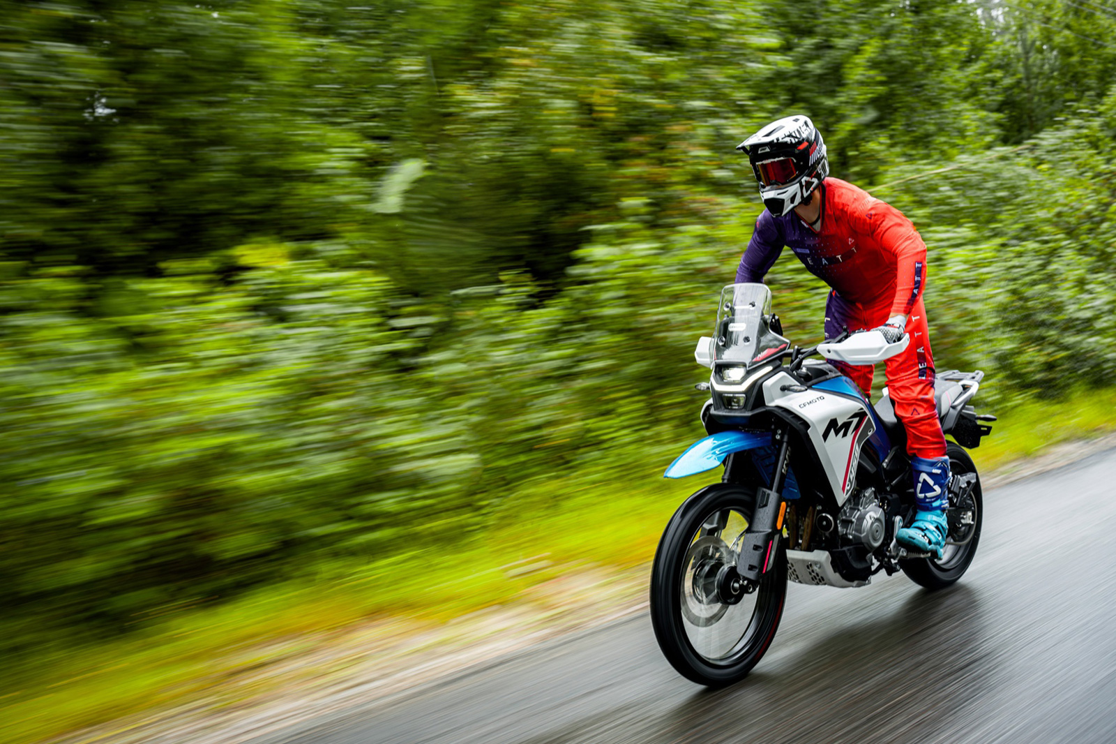 картинка CFMOTO 450MT Спорт (450MT Sport) 